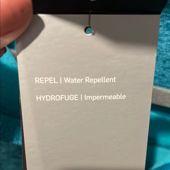 Nike Golf Teal Therma Quarter-Zip Pullover - Picture 8 of 8